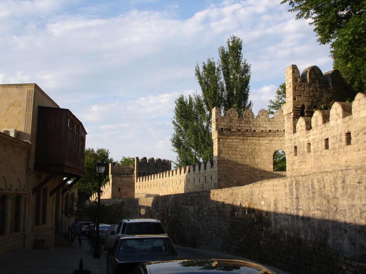 Apartment In Old City Bakoe Buitenkant foto